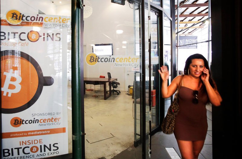 Νέο ρεκόρ για το Bitcoin: Η αξία του έσπασε το φράγμα των 10.000$ | iefimerida.gr 0