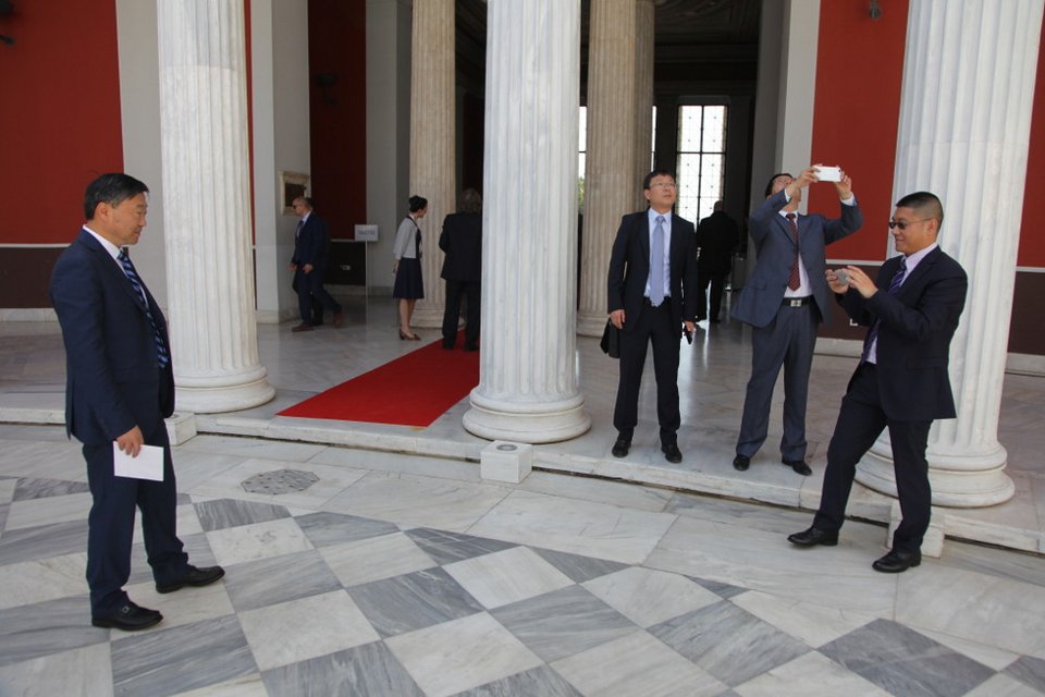 Υπεγράφη η παραχώρηση του ΟΛΠ στην Cosco -Τι προβλέπει η συμφωνία | iefimerida.gr 0
