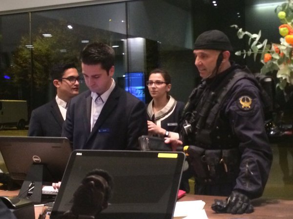 Παρίσι: Λάθος συναγερμός η επιχείρηση της αστυνομίας σε ξενοδοχείο δίπλα στον Αϊφελ | iefimerida.gr 3