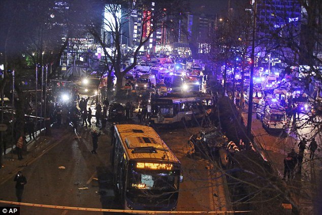 Μακελειό στην Αγκυρα με 37 νεκρούς από έκρηξη σε πάρκο -125 τραυματίες | iefimerida.gr 0