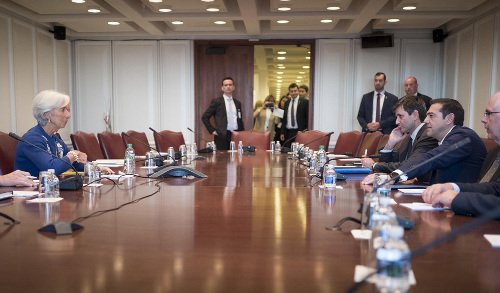 Αποφασιστική εφαρμογή του προγράμματος ζήτησε η Λαγκάρντ -Οσα είπε με Τσίπρα | iefimerida.gr 3