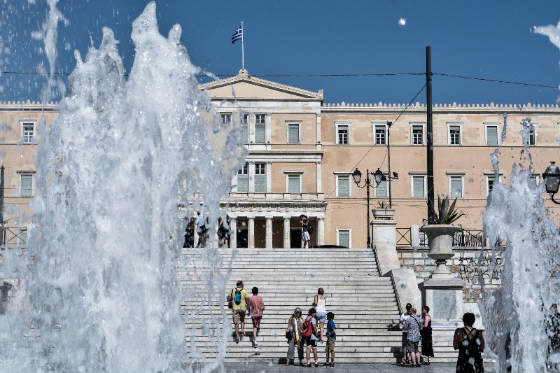 Τριήμερο με καιρό αλά Αφρική: 43 βαθμοί και σκόνη -Τι λένε οι μετεωρολόγοι | iefimerida.gr 0