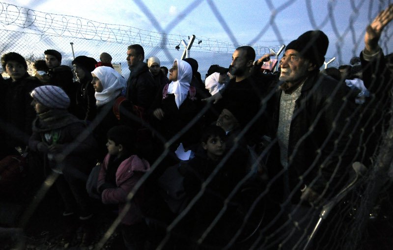 Ασφυξία στην Ειδομένη -Μόνο 400 πρόσφυγες άφησαν να περάσουν την Κυριακή στην ΠΓΔΜ | iefimerida.gr 7