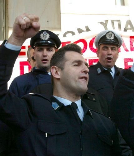 ΠΟΑΣΥ: Τι θα γίνει αν η αστυνομία λάβει εντολή να χτυπήσει τους αγρότες | iefimerida.gr 0