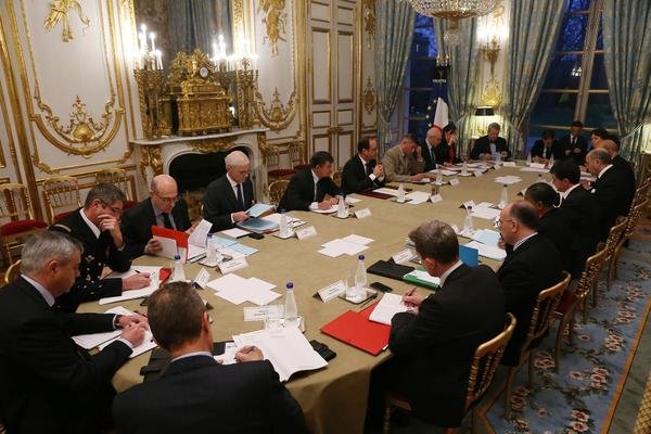 Γαλλία-Charlie Hebdo: Παραδόθηκε ο ένας από τους μακελάρηδες | iefimerida.gr 1
