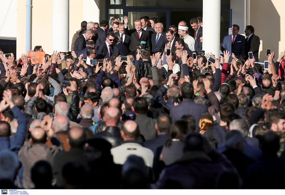«Αλλα συμφωνήσαμε κ. Πρόεδρε» -Μίνι διπλωματικό επεισόδιο στην Κομοτηνή | iefimerida.gr 0