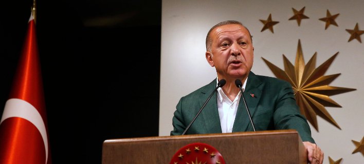 Ο Ερντογάν στη συνέντευξη Τύπου στην Κωνσταντινούπολη, το βράδυ των δημοτικών εκλογών-AP Photo/Lefteris Pitarakis Πηγή: Δημοτικές εκλογές στην Τουρκία: Ο Ερντογάν παραδέχθηκε ότι «έχασε ορισμένες πόλεις» | iefimerida.gr