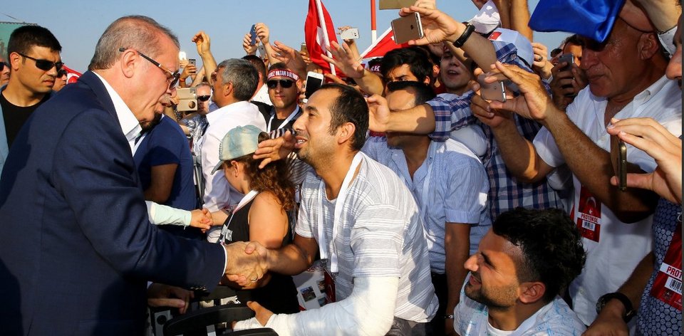 Φιέστα εξουσίας από τον Ερντογάν: Εάν ο λαός το θέλει, θα φέρουμε τη θανατική ποινή | iefimerida.gr 3