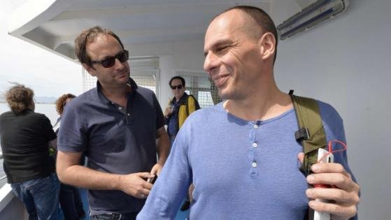 Φεύγει ή μένει; -Το θρίλερ με τον Γιάνη Βαρουφάκη | iefimerida.gr 0