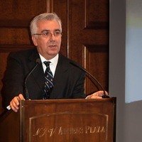 Επίθεση στον Αντετοκούνμπο από Ελληνα πανεπιστημιακό: Μας ζάλισε ο μαύρος που το παίζει Ελληνας! | iefimerida.gr 0