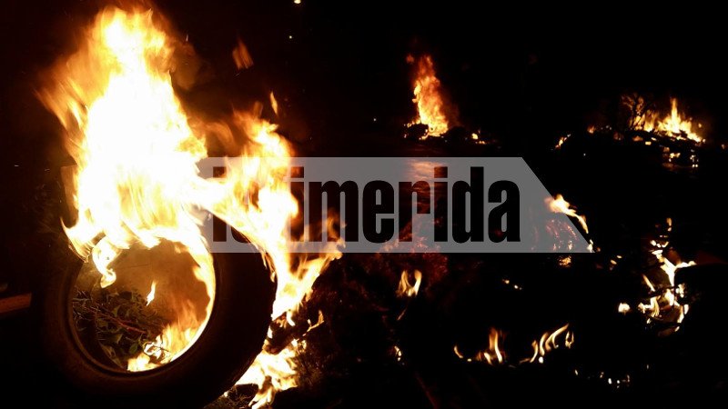 «Κάηκαν» πάλι τα Εξάρχεια -«Εξελιγμένες» μολότοφ σε επιθέσεις | iefimerida.gr 2