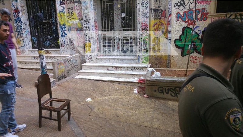 Πυροβολισμοί στα Εξάρχεια -Κουκουλοφόροι δολοφόνησαν 35χρονο Αιγύπτιο | iefimerida.gr 0