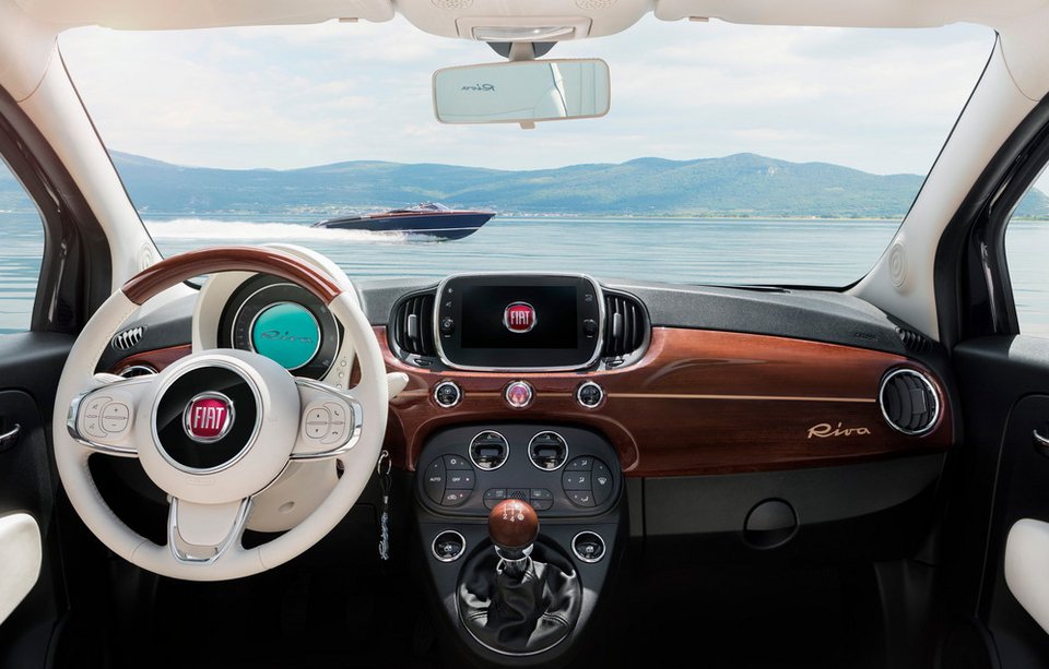 Ειδική έκδοση του Fiat 500, εμπνευσμένη από τα σκάφη της Riva | iefimerida.gr 2