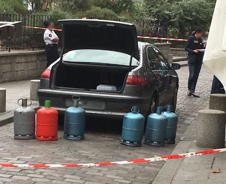 Βρέθηκε αυτοκίνητο γεμάτο με φιάλες υγραερίου -Κοντά στην Παναγία των Παρισίων | iefimerida.gr 0