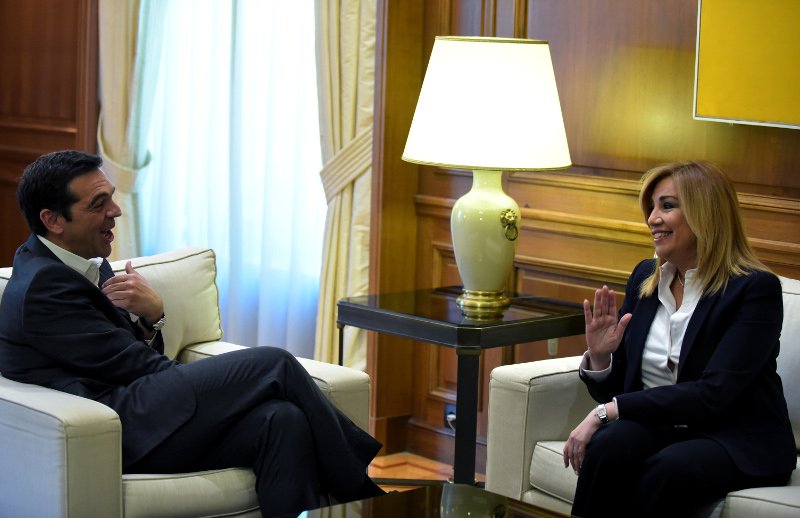 «Σφάχτηκαν» Τσίπρας και Φώφη -Θα πάμε με τον Γιώργο στο Καστελόριζο! | iefimerida.gr 6