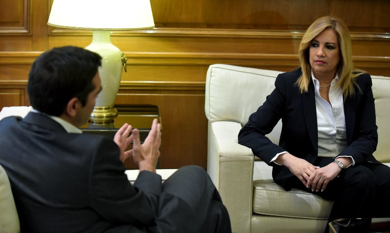 «Σφάχτηκαν» Τσίπρας και Φώφη -Θα πάμε με τον Γιώργο στο Καστελόριζο! | iefimerida.gr 7
