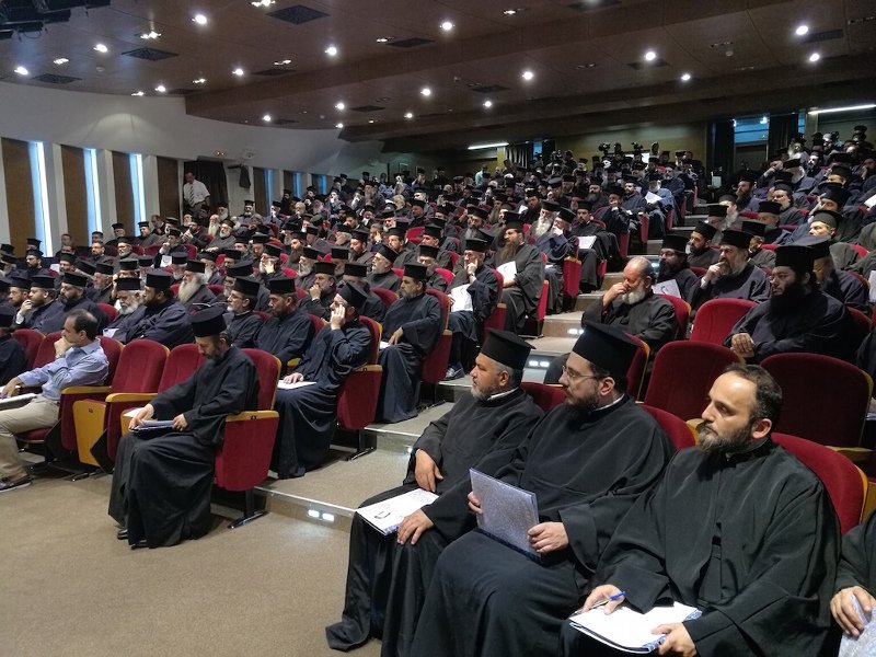 Ο Ιερώνυμος ξέσπασε κατά ΕΕ-δανειστών: Είναι εκβιαστές και τοκογλύφοι | iefimerida.gr 1
