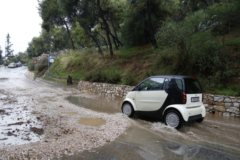 Ενας νεκρός από την κακοκαιρία -Εισβολή χιονιά, 10º C κάτω το θερμόμετρο | iefimerida.gr 7
