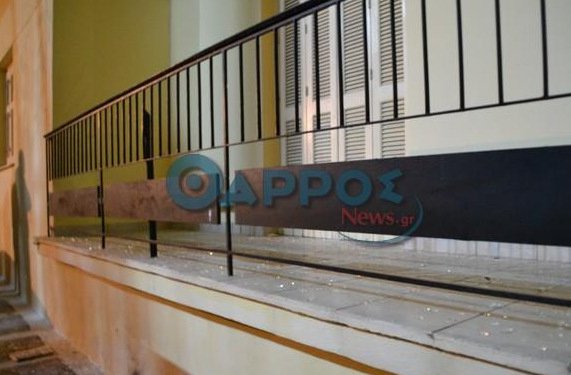 Ισχυρή έκρηξη με έναν τραυματία στο κέντρο της Καλαμάτας | iefimerida.gr 2