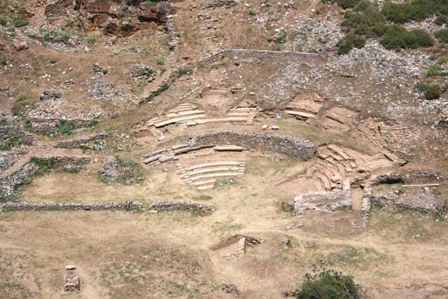 Καρθαία: Παράσταση όπως στην αρχαιότητα -Χωρίς μικρόφωνα και ρεύμα, με το φως της ημέρας | iefimerida.gr 1