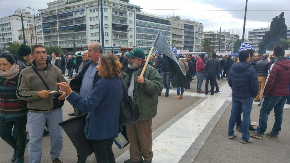 Χιλιάδες αγρότες και τρακτέρ στο Σύνταγμα -Μεγάλο συλλαλητήριο | iefimerida.gr 27