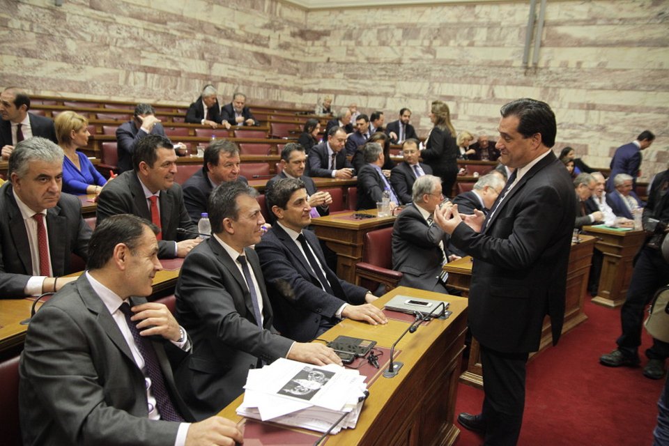 Βουλευτές και ευρωβουλευτές της ΝΔ στους 4 υποψηφίους: Κύριοι, συναντηθείτε και σοβαρευτείτε | iefimerida.gr 0