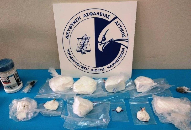 Εξαρθρώθηκε κύκλωμα διακίνησης ναρκωτικών- 5 συλλήψεις | iefimerida.gr 2