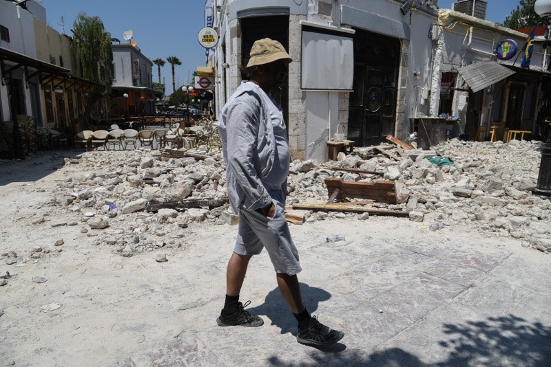 Φονικός σεισμός στην Κω: Αγώνας δρόμου για το λιμάνι, αγωνία για τουρισμό | iefimerida.gr 12