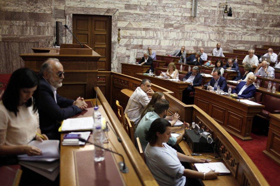 Ανοιγμα Κουρουμπλή στην αντιπολίτευση για τον εκλογικό νόμο | iefimerida.gr 0