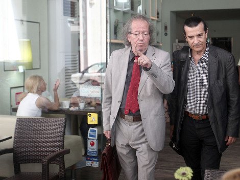Οι βουλευτές του ΣΥΡΙΖΑ Κουράκης και Κατριβάνου στηρίζουν τον Σάββα Ξηρό: Ζητάει κατ΄οίκον νοσηλεία | iefimerida.gr 0