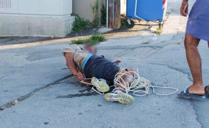 Τον έδεσαν και περίμεναν την αστυνομία- φωτογραφία parakritika.gr