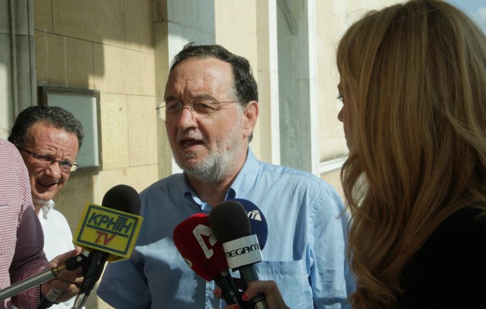 Χέρι-χέρι Ζωή και Λαφαζάνης - «Παραιτήθηκε στα μουλωχτά ο Τσίπρας» | iefimerida.gr 1