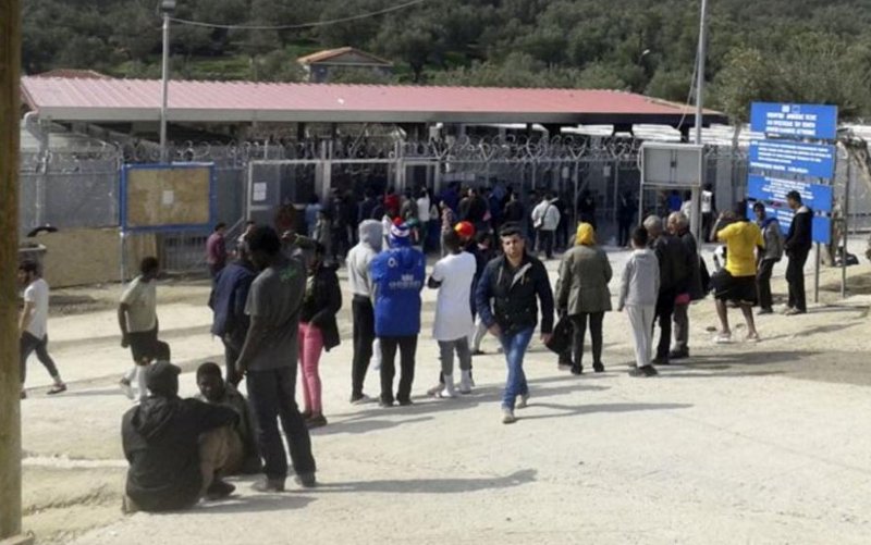 55 προσαγωγές και 27 συλλήψεις για παραβάσεις ασύλου στη Λέσβο μετά από αστυνομική επιχείρηση | iefimerida.gr 0