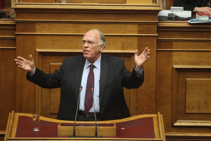 Πέρασε με 154 «ναι» η τροπολογία για τα κανάλια | iefimerida.gr 4