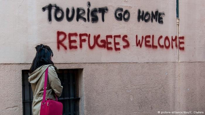Στη Μαγιόρκα διώχνουν τους τουρίστες! -«Τourist go home», γράφουν στους τοίχους | iefimerida.gr 0