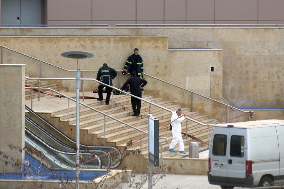 Οι πρώτες εικόνες από τo Mall μετά την έκρηξη της βόμβας | iefimerida.gr 0