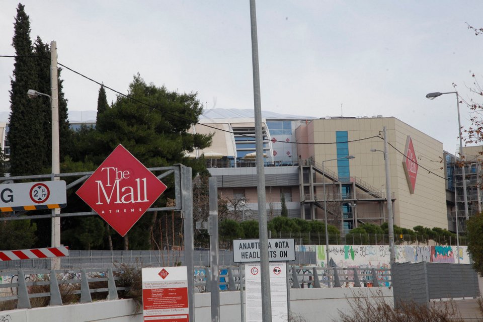 Οι πρώτες εικόνες από τo Mall μετά την έκρηξη της βόμβας | iefimerida.gr 9