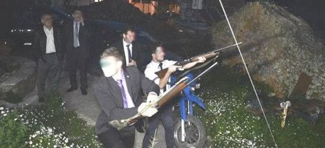 Οι 18χρονοι δράστες της Μάνης: Ενα καλά σχεδιασμένο έγκλημα -Φόβοι για βεντέτα στην περιοχή | iefimerida.gr 2
