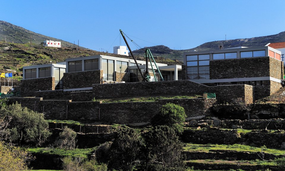 Το 1ο Συμπόσιο Γλυπτικής στο Μουσείο Μαρμαροτεχνίας Τήνου | iefimerida.gr 2