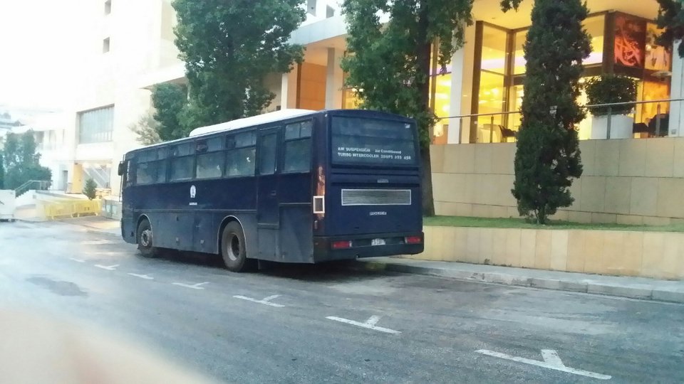Εκνευρισμένοι οι δανειστές με Τσακαλώτο και Φλαμπουράρη -Οι υπουργοί «έστησαν» την Τρόικα, πήγαν αργοπορημένοι στο ραντεβού | iefimerida.gr 3