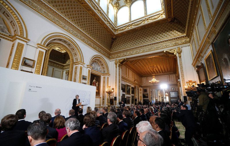 Η Τερέζα Μέι μίλησε: Πάμε για σκληρό Brexit! -Απειλές στην Ευρώπη | iefimerida.gr 1