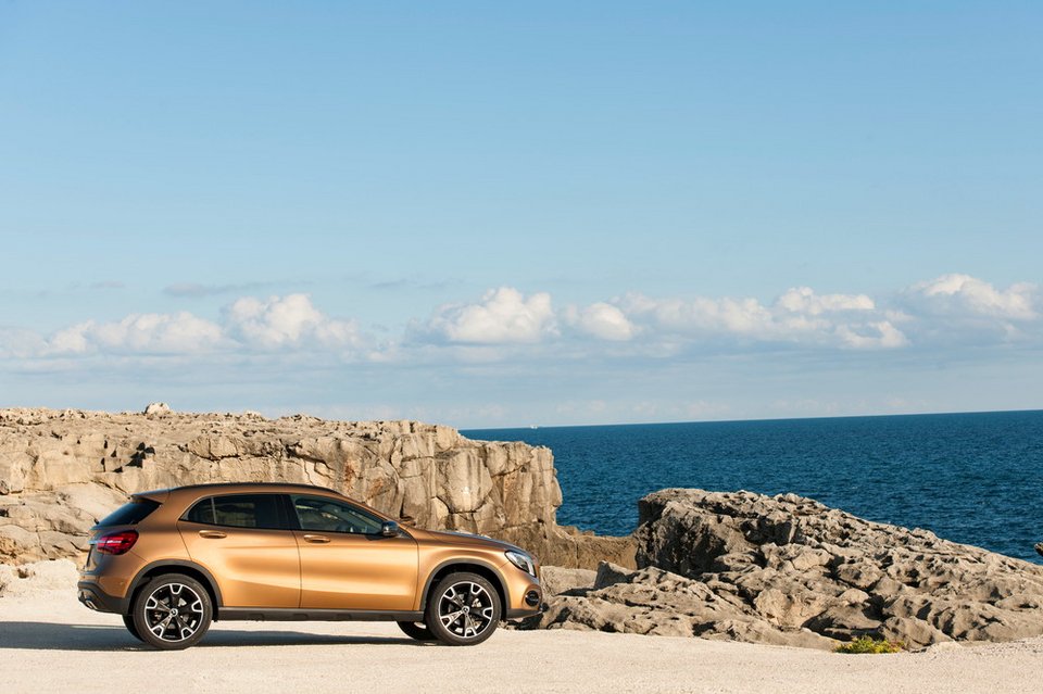 Η Mercedes παρουσίασε στο Ντιτρόιτ την ανανεωμένη GLA | iefimerida.gr 3