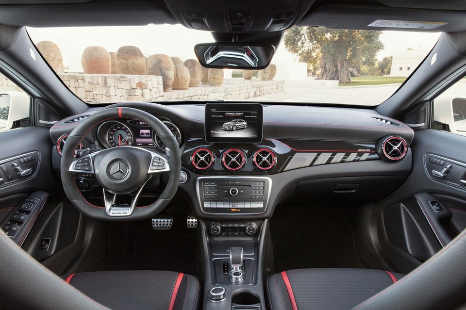 Η Mercedes παρουσίασε στο Ντιτρόιτ την ανανεωμένη GLA | iefimerida.gr 4