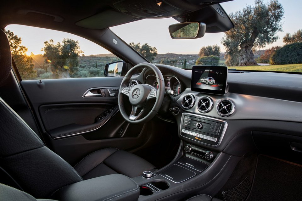 Η Mercedes παρουσίασε στο Ντιτρόιτ την ανανεωμένη GLA | iefimerida.gr 5
