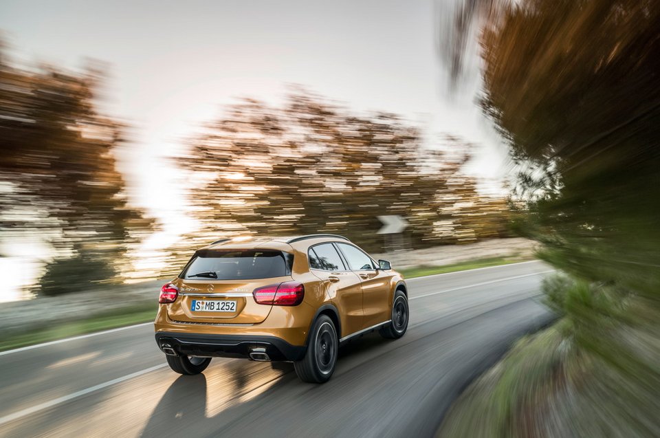 Η Mercedes παρουσίασε στο Ντιτρόιτ την ανανεωμένη GLA | iefimerida.gr 1