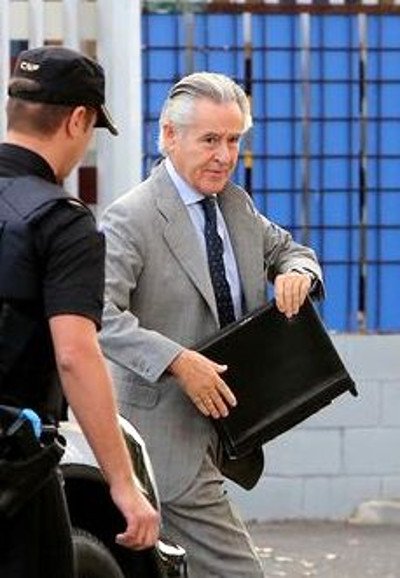 Νεκρός από πυροβολισμό πρώην πρόεδρος μεγάλης τράπεζας της Ισπανίας | iefimerida.gr 0