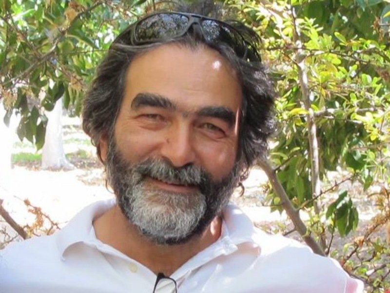 Xίος: Φιλοξενεί δωρεάν πρόσφυγες στο ξενοδοχείο του | iefimerida.gr 0