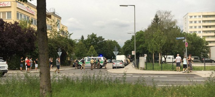 Μακελειό στο Μόναχο:18χρονος ο ένοπλος που σκότωσε 9 άτομα και αυτοκτόνησε | iefimerida.gr 16