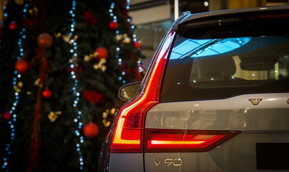 Νέο Volvo V90: Από 54.410 ευρώ και με ημι-αυτόνομη οδήγηση | iefimerida.gr 1
