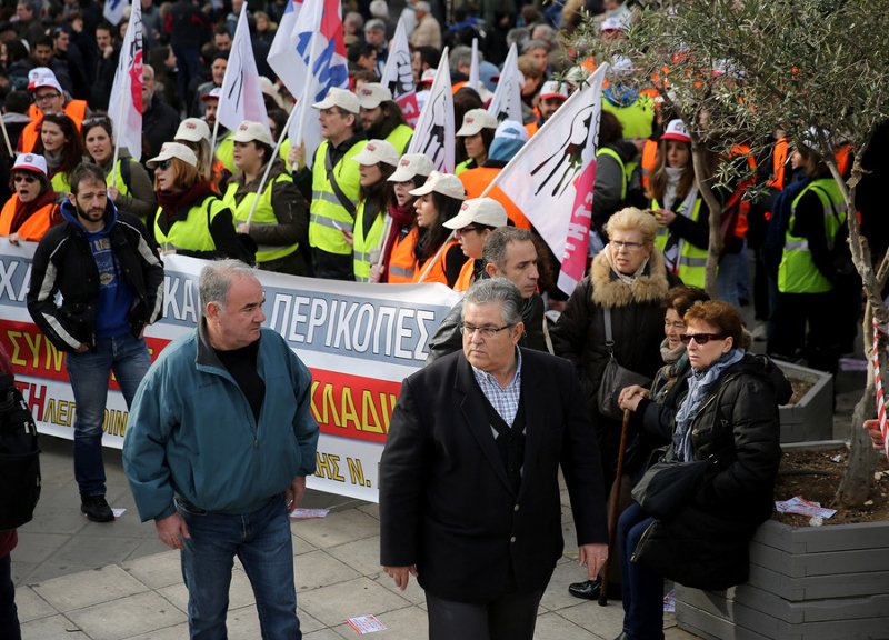 Mπλακ άουτ σε όλη τη χώρα -Γενική απεργία με συγκεντρώσεις και πορείες | iefimerida.gr 4